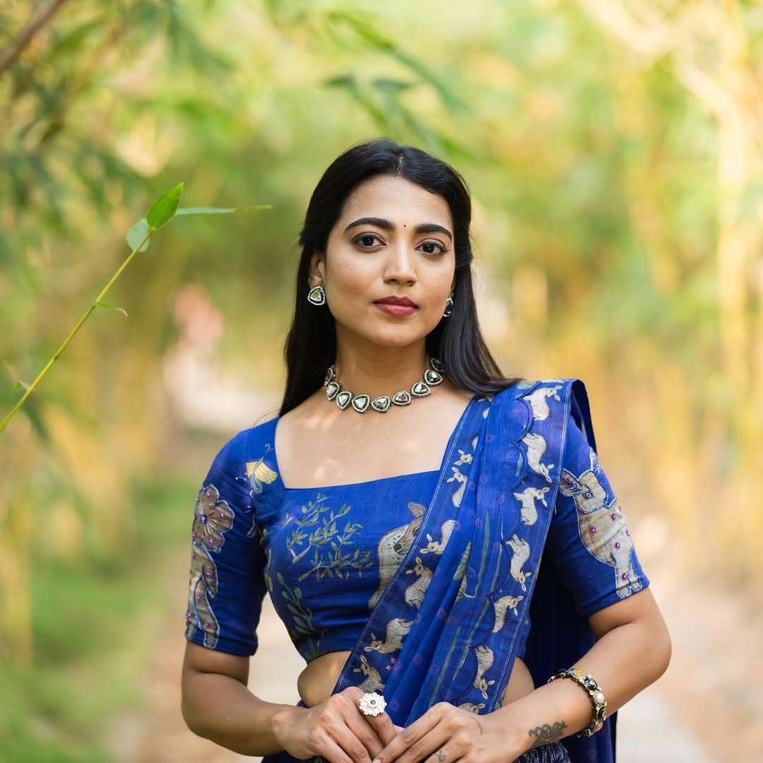 Royal Blue Hand-Painted Animal Motif Lehenga Set